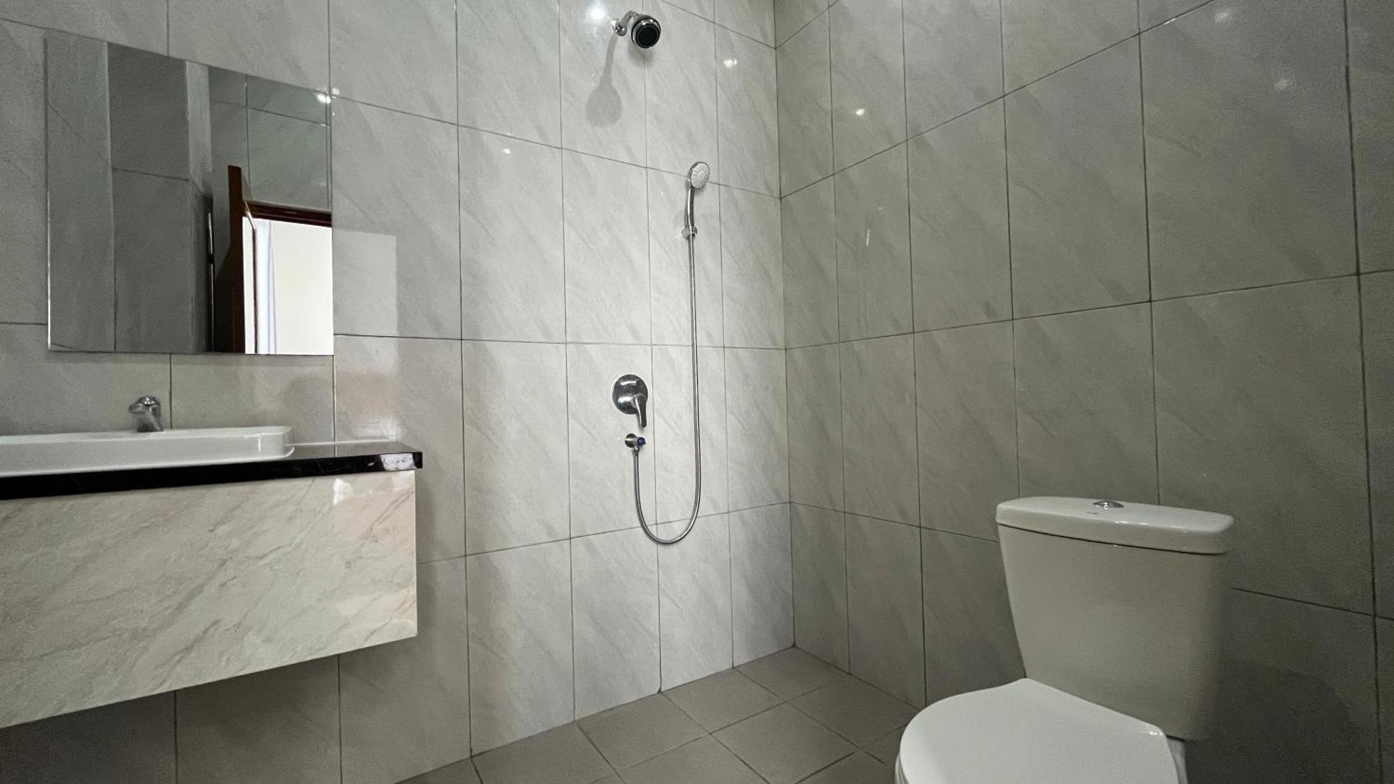 Reddoorz Premium At Jalan Diponegoro Lampung Bandar Lampung Exterior foto
