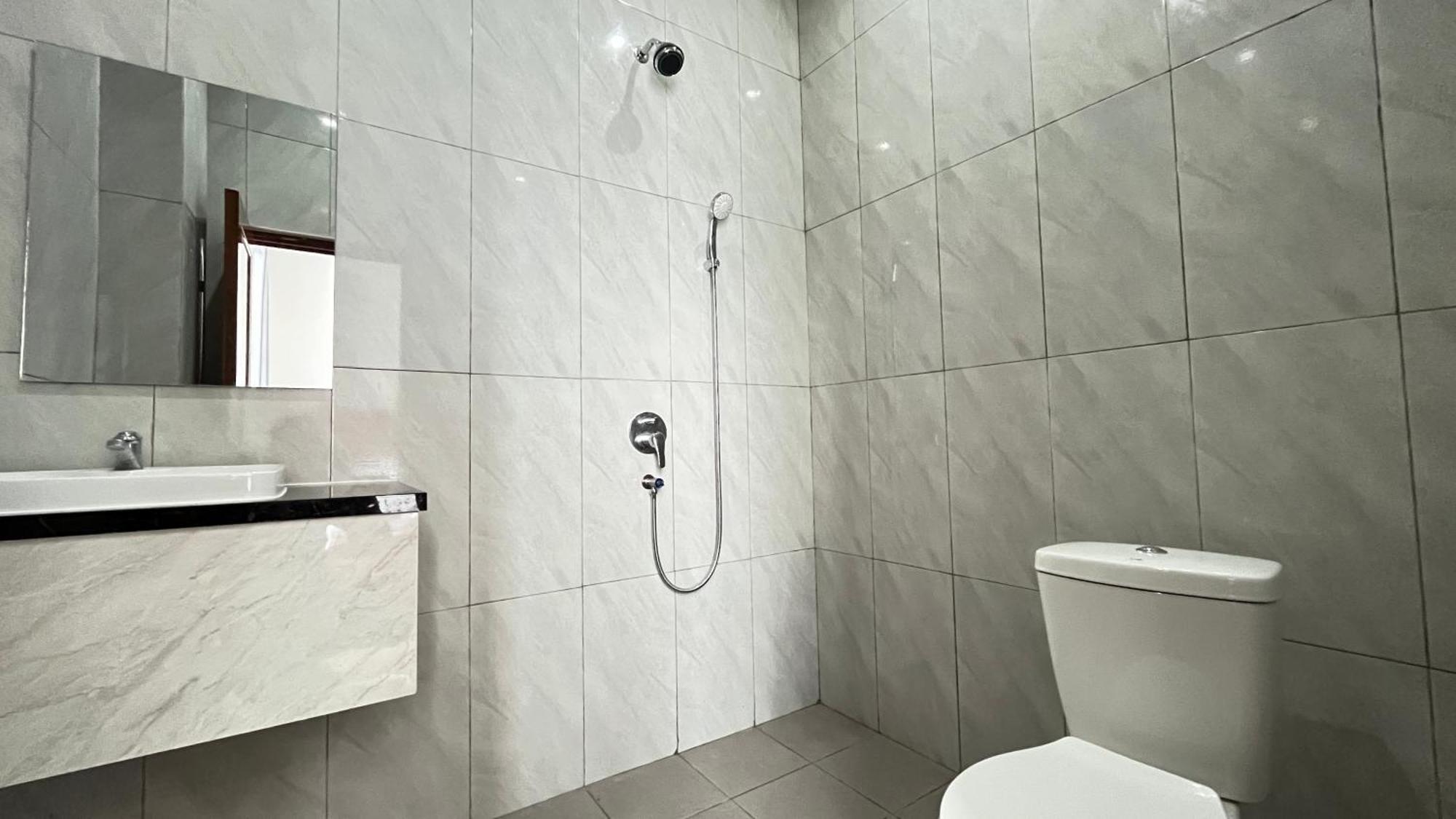 Reddoorz Premium At Jalan Diponegoro Lampung Bandar Lampung Exterior foto