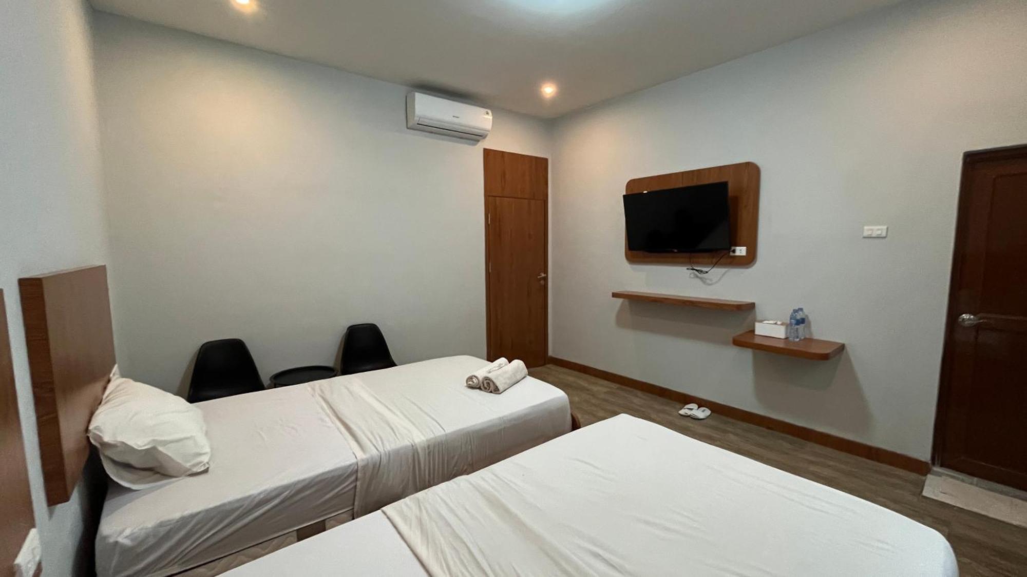 Reddoorz Premium At Jalan Diponegoro Lampung Bandar Lampung Exterior foto