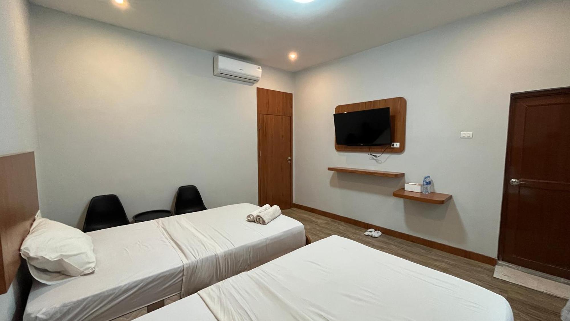 Reddoorz Premium At Jalan Diponegoro Lampung Bandar Lampung Exterior foto